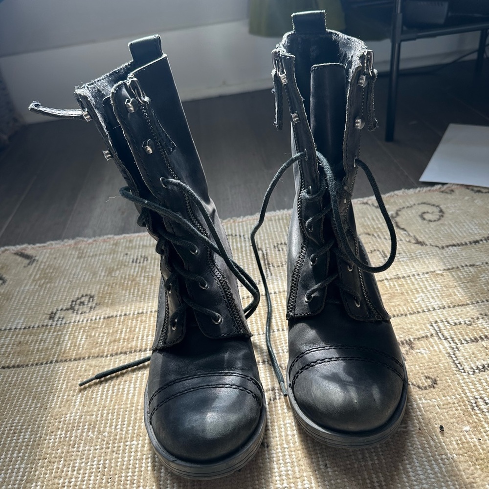 Guess Black Ankle Boots with Lace-Up Design- 8